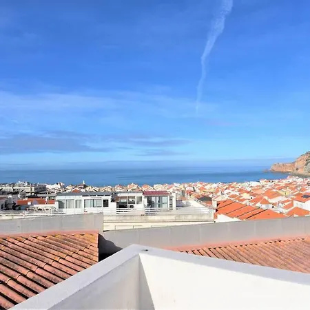 The Light House Ii, With Rooftop And Parking Apartmán *