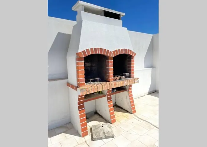 The Light House Ii, With Rooftop And Parking Apartamento